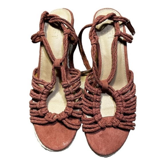 LOFT Pink Ankle Lace Wedge Sandals NWOT Size 9 - Picture 2 of 6